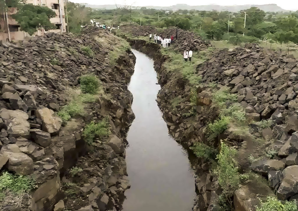 District Sangli Atpadi Naam Canal