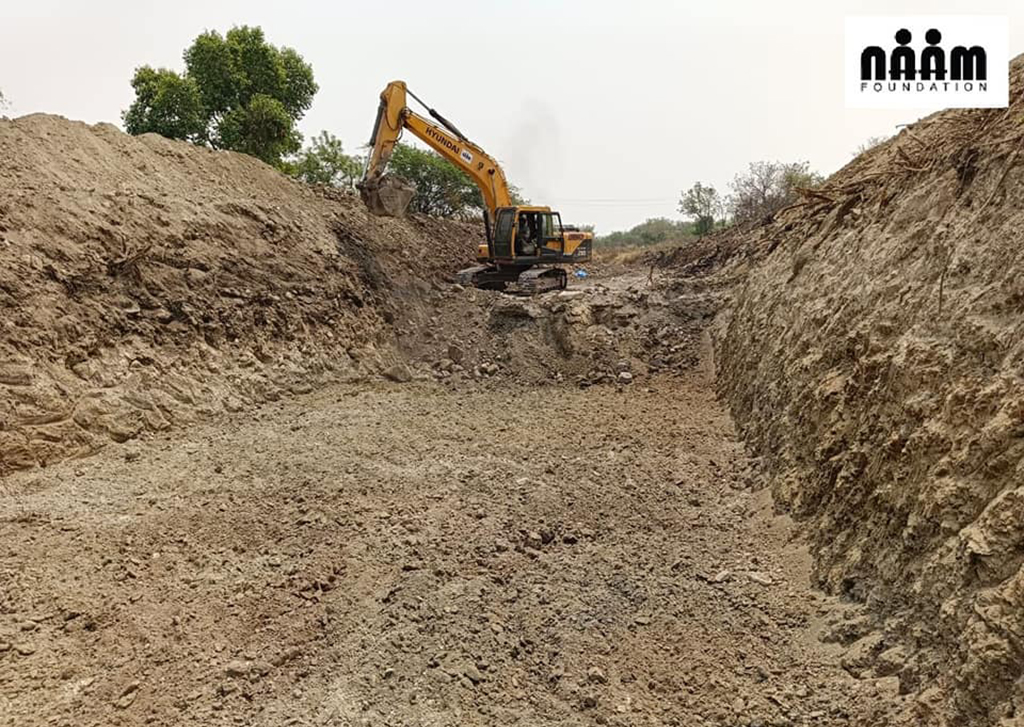 Water conservation work at Siras Devi in Gevrai